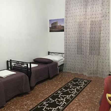 New Golden House Hostel