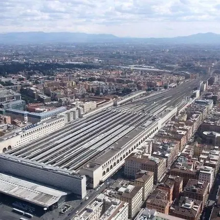 旅馆 New Golden House *