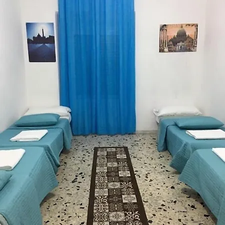 旅馆 New Golden House *